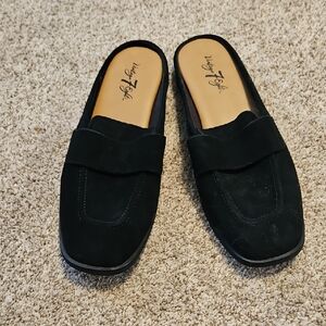 Vintage 7 Eight Black Loafers for Women Size 9.5